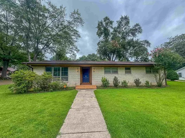 1501 W Faulkner Street, El Dorado, AR 71730