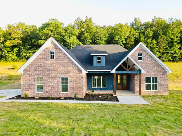 2004 Holloway Street, Morrilton, AR 72110
