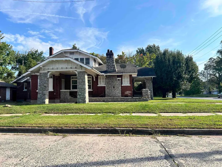 2501 S Cherry Street, Pine Bluff, AR 71601 - #3