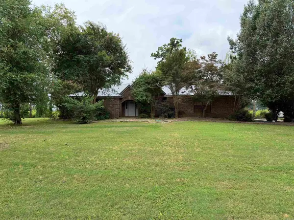 24 Mountain Air Dr, Conway, AR 72032