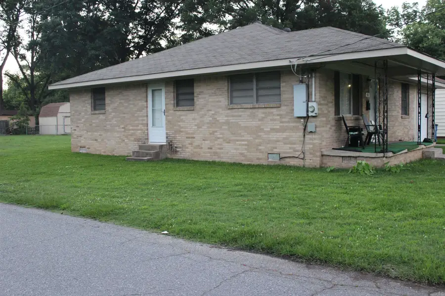 301 Mills Street, North Little Rock, AR 72117 - #2