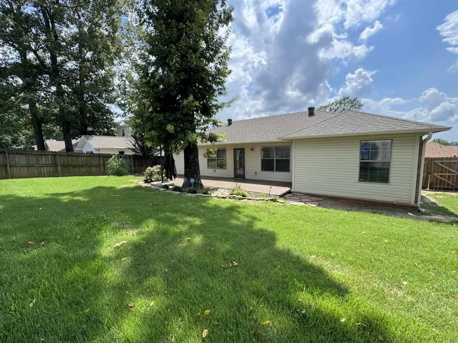 1222 Pinnacle Dr, Jacksonville, AR 72076 - #3