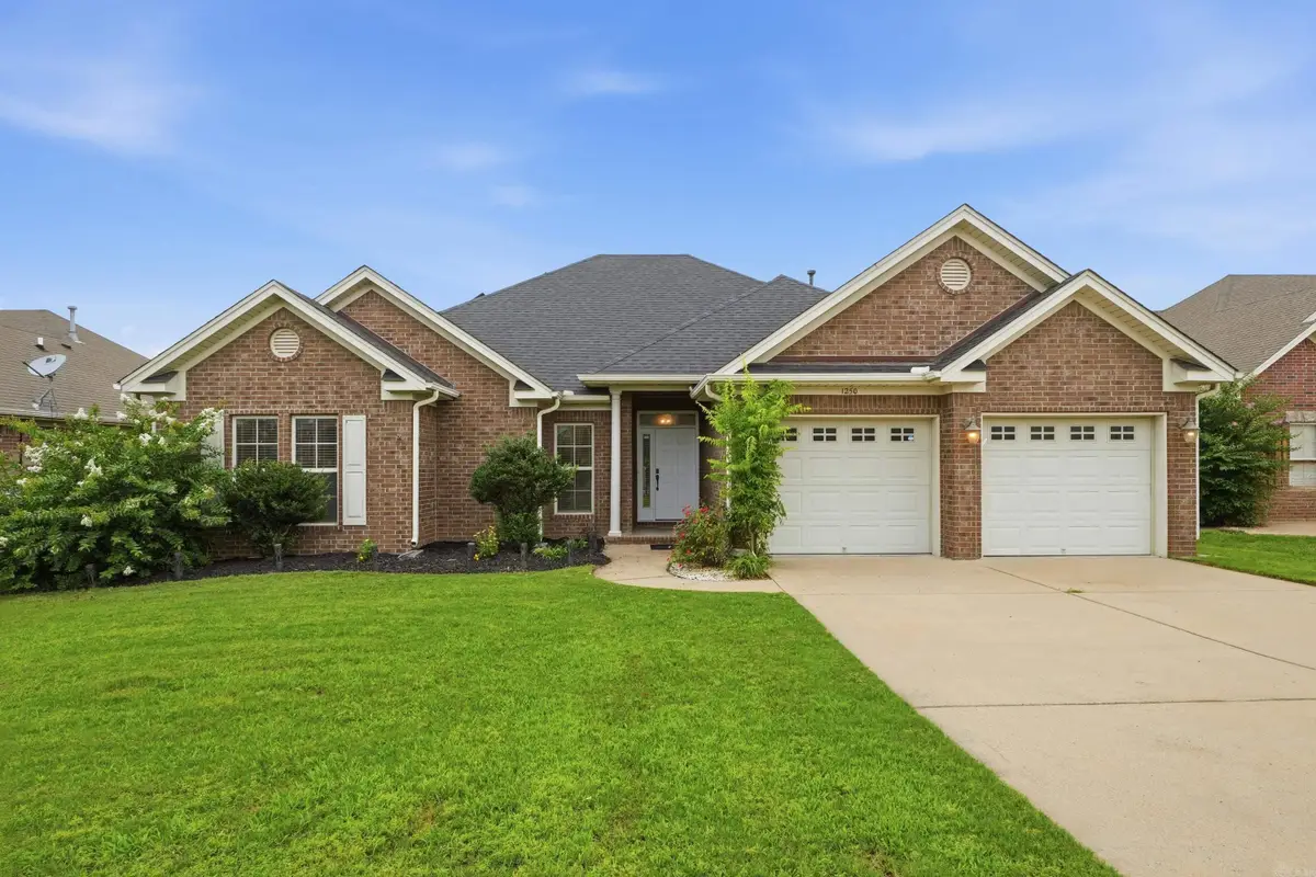 1250 Edge Valley, Conway, AR 72032 - #1