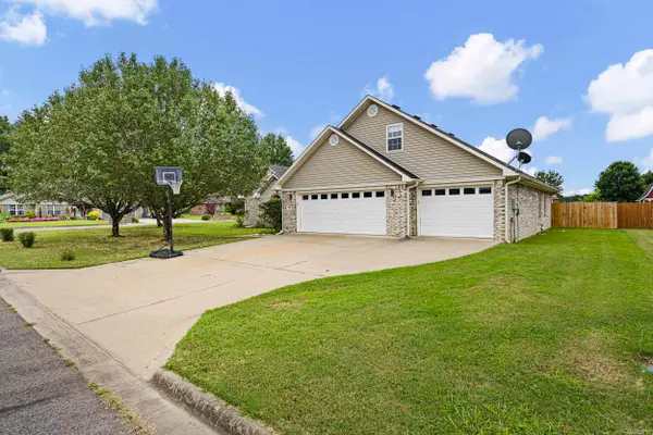 101 Cheyenne Lane, Clarksville, AR 72830