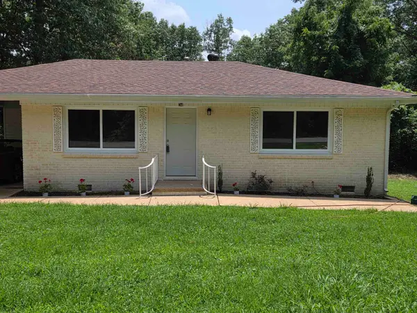 34 Sequoyah Ridge Road, Cherokee Village, AR 72529