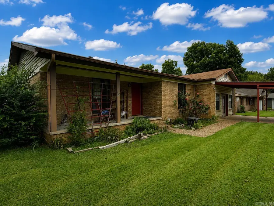 11 Glade Rd., Jacksonville, AR 72076 - #2