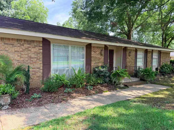 1505 Elm St, Crossett, AR 71635