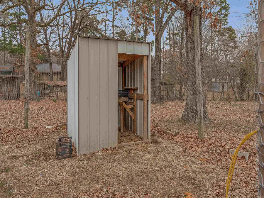 929 W River Road, Strawberry, AR 72469 - #2