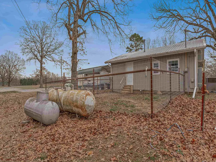 929 W River Road, Strawberry, AR 72469 - #3