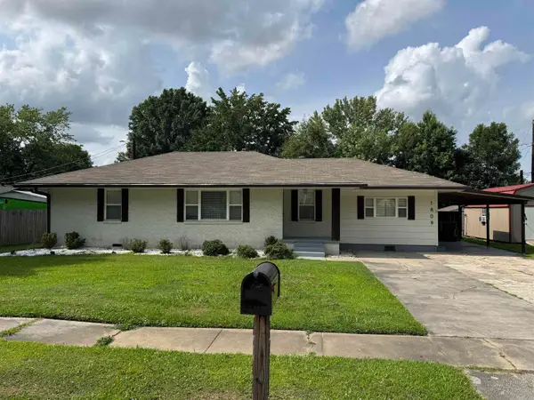1809 Woodland Drive, Paragould, AR 72450