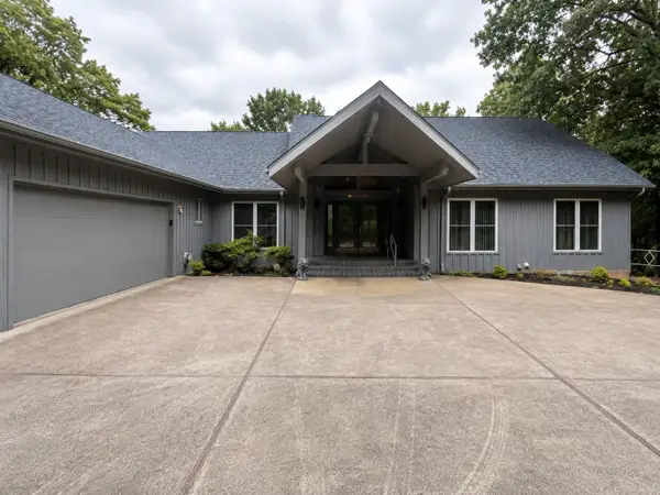 56 N Lakeshore Drive, Cherokee Village, AR 72529