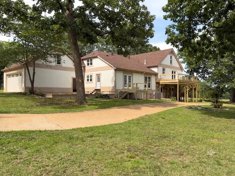 201 E Marshall Drive, Cherokee Village, AR 72529 - #2