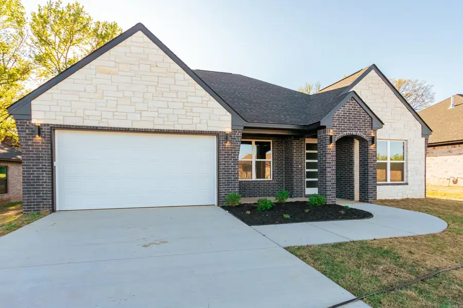 1437 Justice Street, Jacksonville, AR 72076 - #2