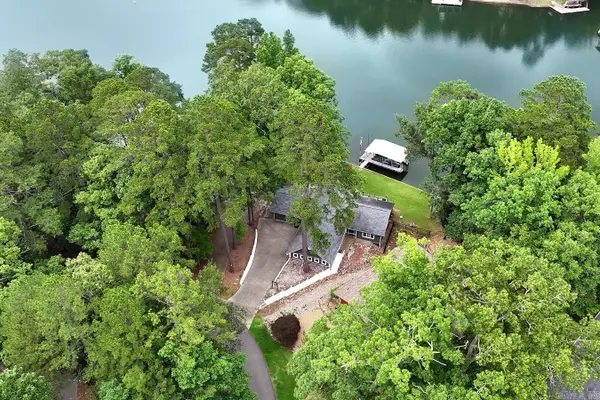7 Llana Lane, Hot Springs Village, AR 71909