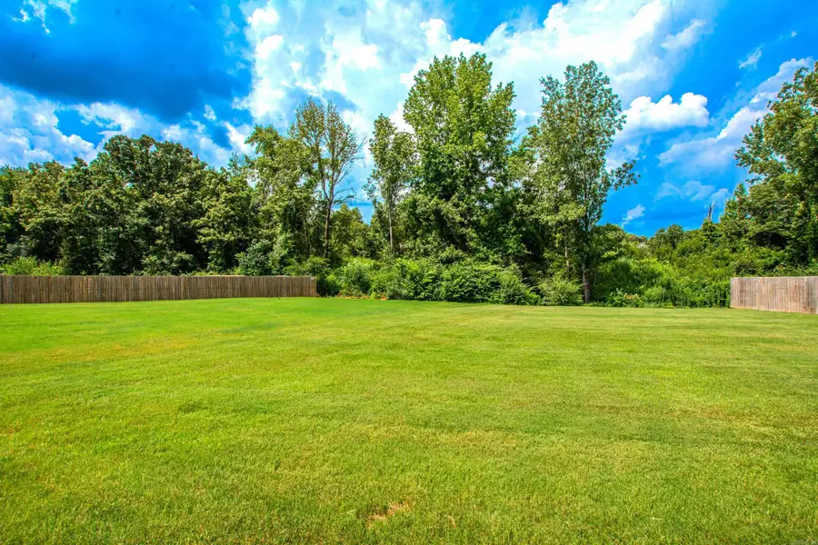 2301 E Maryland Ave, Sherwood, AR 72120 - #2