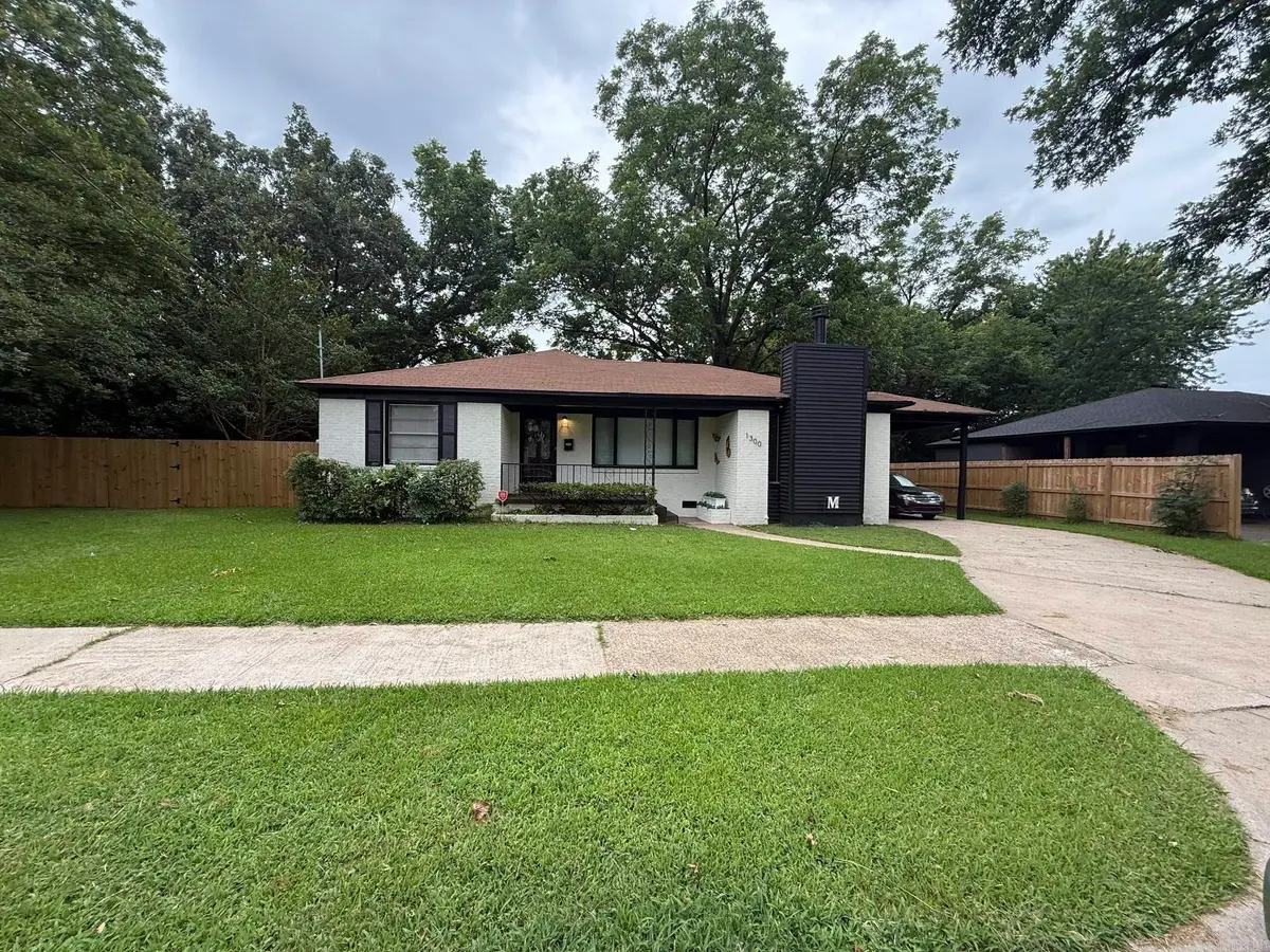 1300 W 43rd Street, North Little Rock, AR 72118 - #1