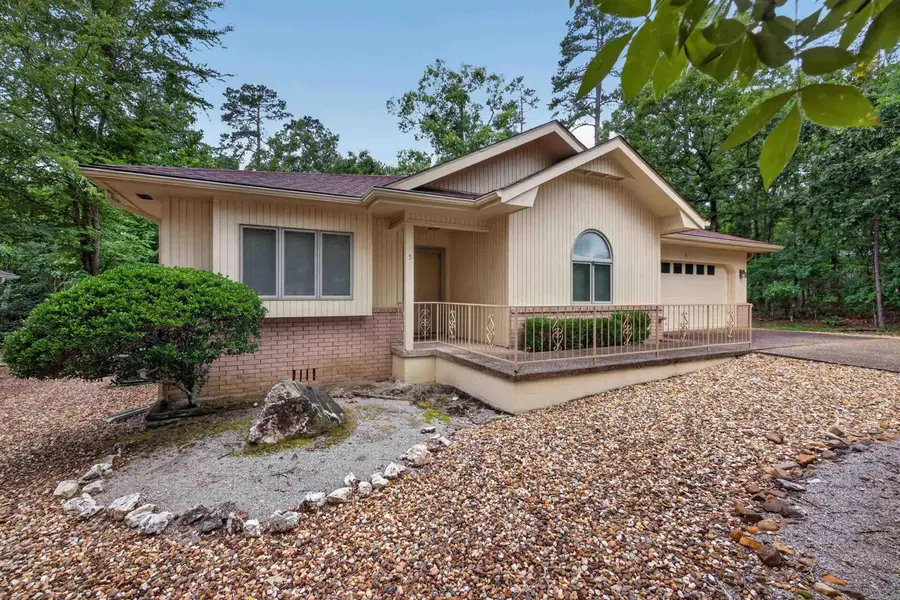 5 Huesca Lane, Hot Springs Village, AR 71909 - #3