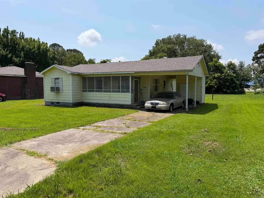 675 E Jackson Street, Piggott, AR 72454 - #2