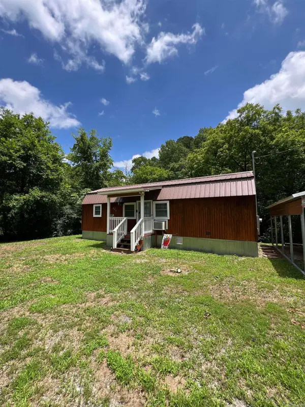 224 E Elm Street, Mount Ida, AR 71957