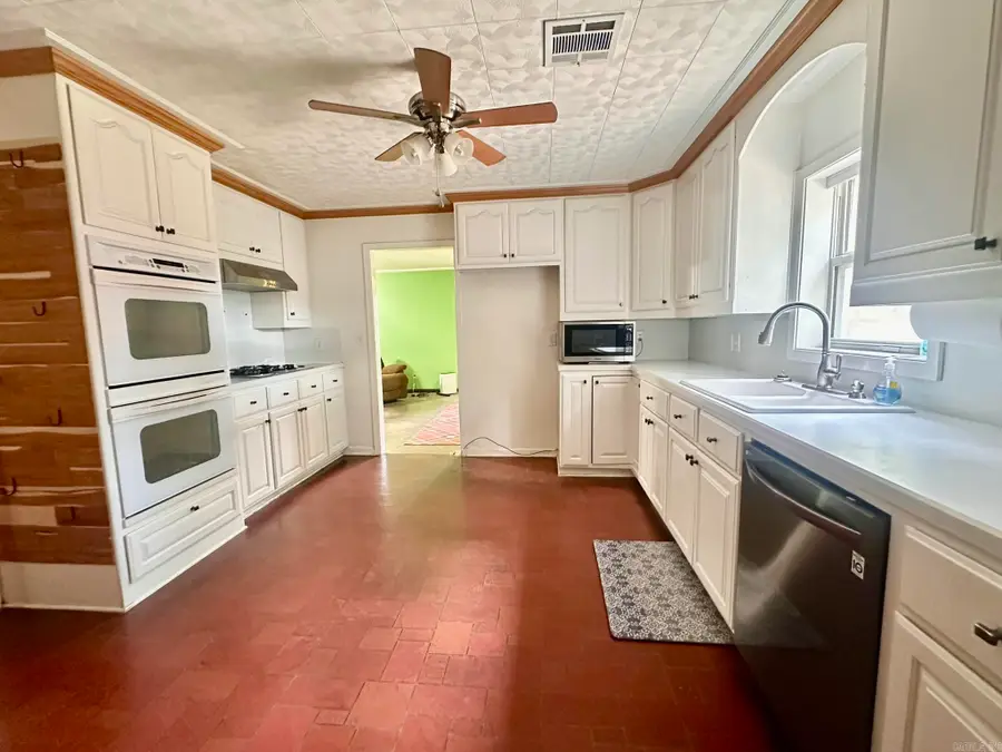 1203 Chestnut St, Crossett, AR 71635 - #3