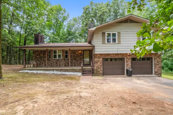 22 E Hill Drive, Conway, AR 72032