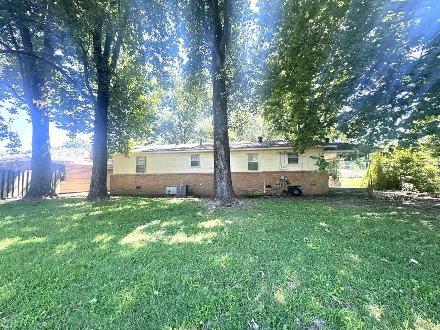 109 Lombardy Ln, Wynne, AR 72396 - #3