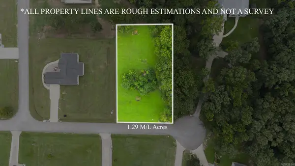 25 Trinity Grove, Batesville, AR 72501