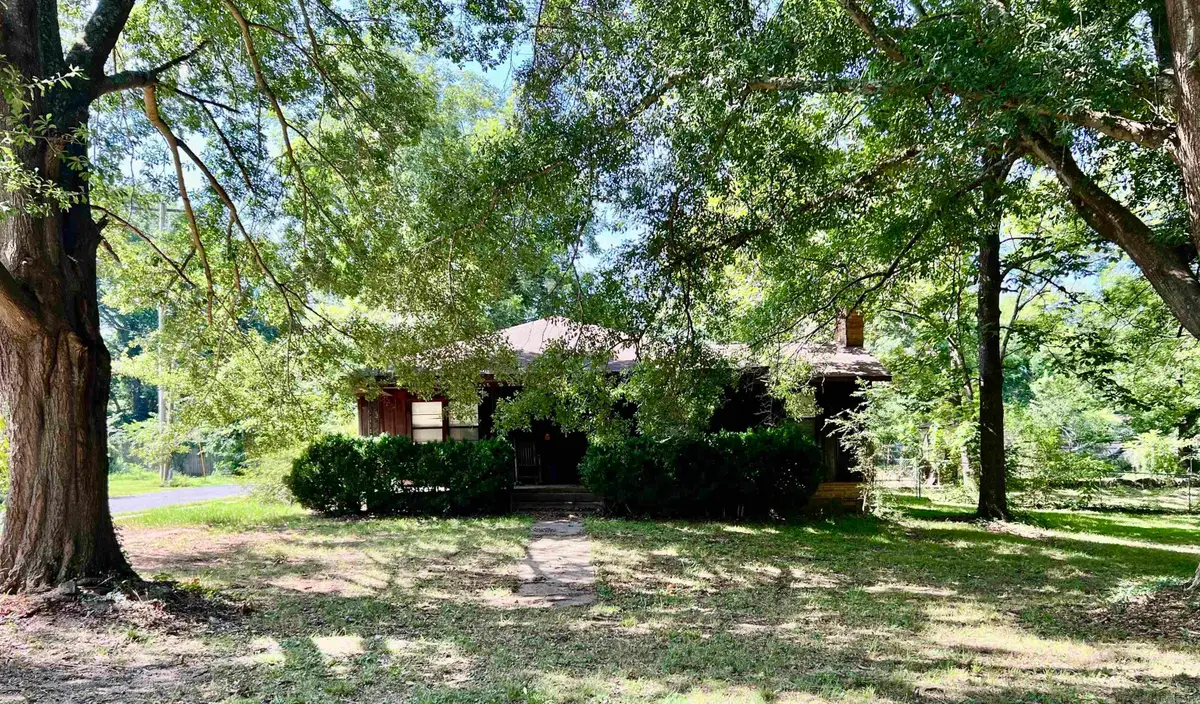 127 E Mill Street, Malvern, AR 72104 - #1