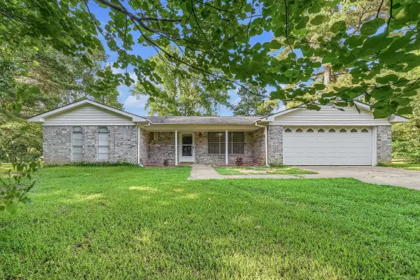 111 Angel Walk Ln, De Queen, AR 71832