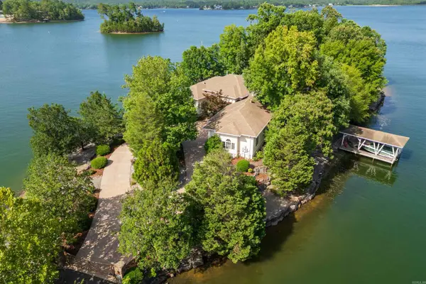 10 Guindola Lane, Hot Springs Village, AR 71909