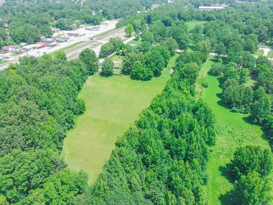 106 E Hinkley Street, Brookland, AR 72417 - #2