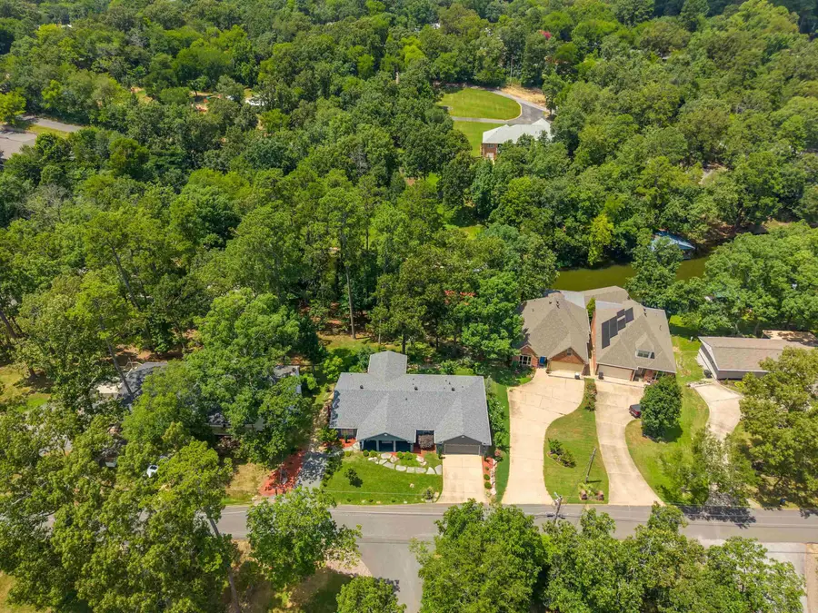 323 Kaufman, Hot Springs, AR 71913 - #2