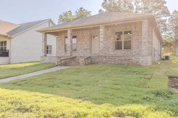 617 N 4 St, Paragould, AR 72450