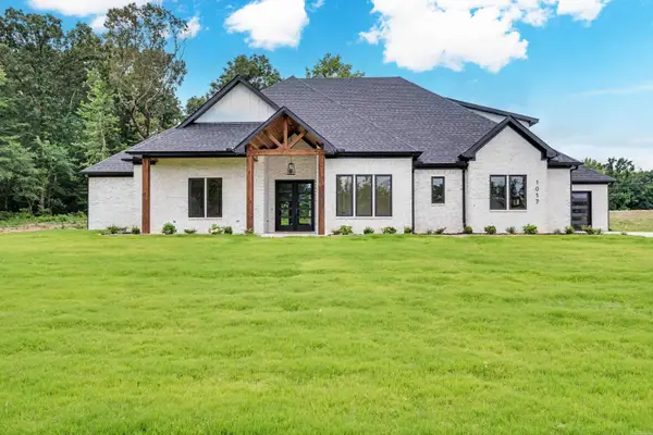 1017 Manor Way, Alexander, AR 72002