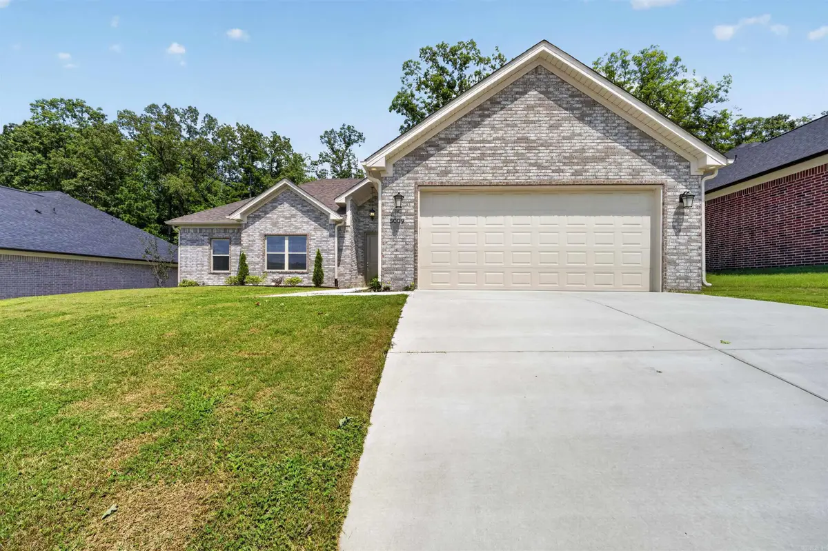 5009 Springwood Circle, Bryant, AR 72022 - #1
