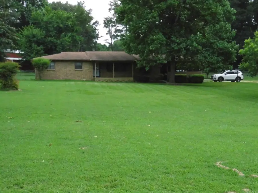 5218 Honeysuckle Road, Little Rock, AR 72206 - #2