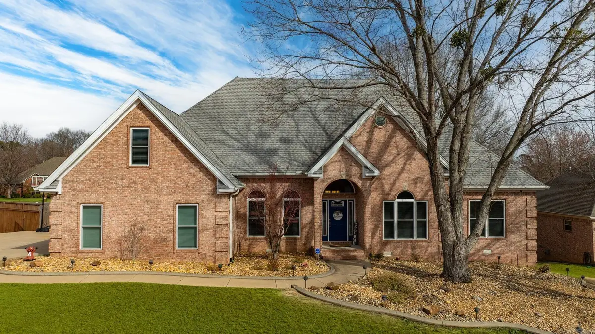 113 Mohawk Drive, Maumelle, AR 72113 - #1