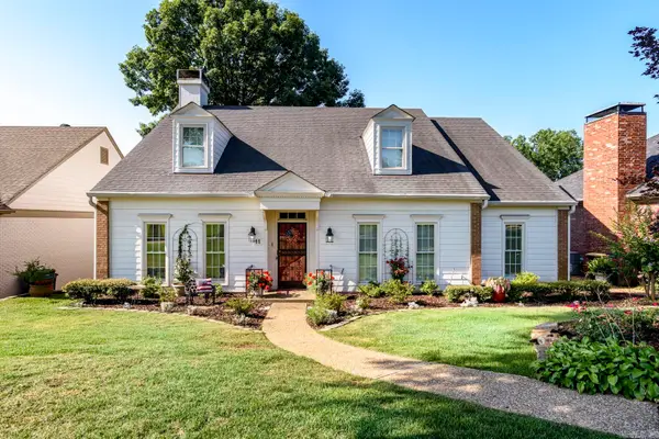 11 Carrollton Ct, Little Rock, AR 72211