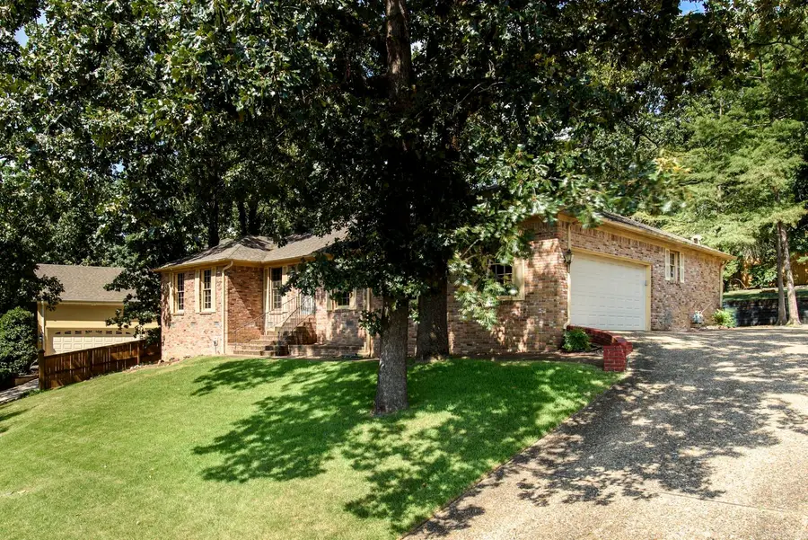 28 Cascades Dr, Little Rock, AR 72212 - #2