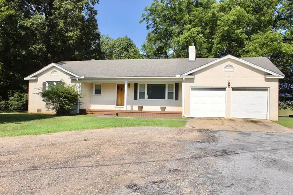 1520 W North Street, Piggott, AR 72454