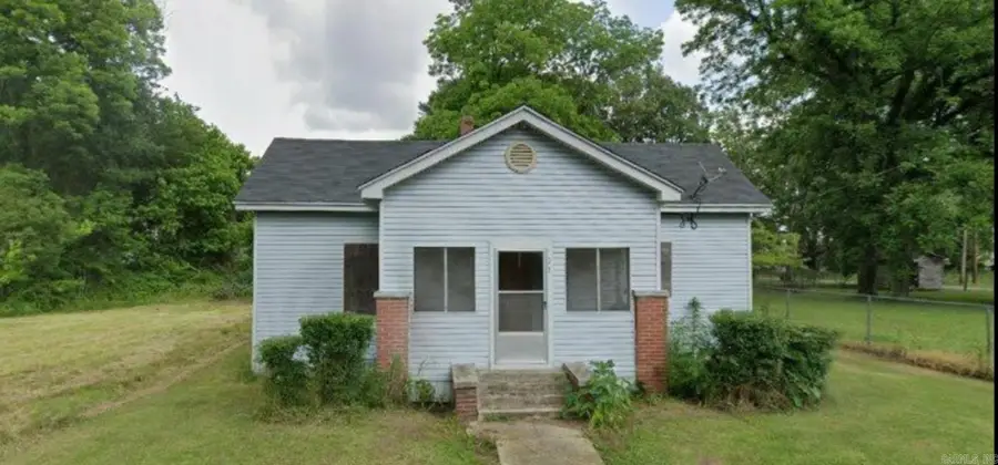 305 N School, Dermott, AR 71638 - #2