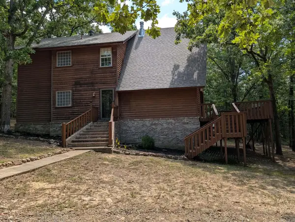 345 N Valley Road, Searcy, AR 72143