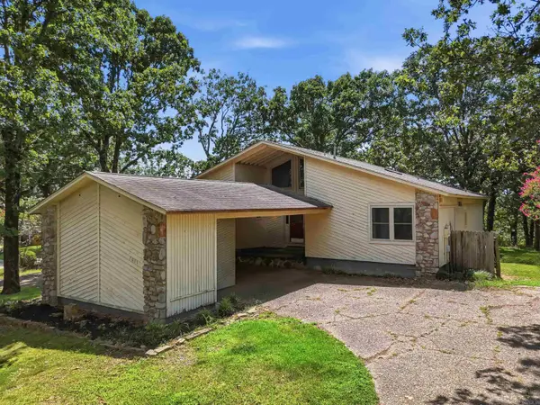 7011 Southpoint, North Little Rock, AR 72113