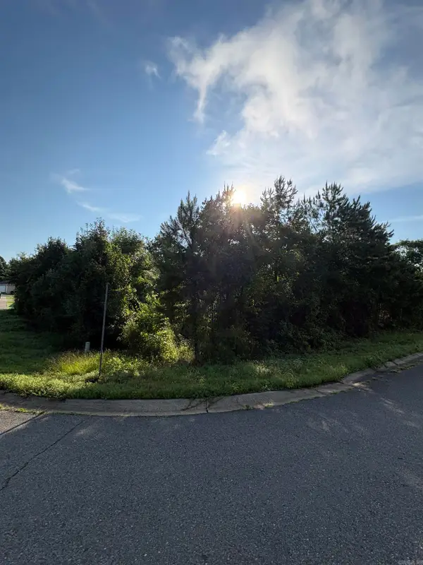 Lot 10 Somersett, Arkadelphia, AR 71923