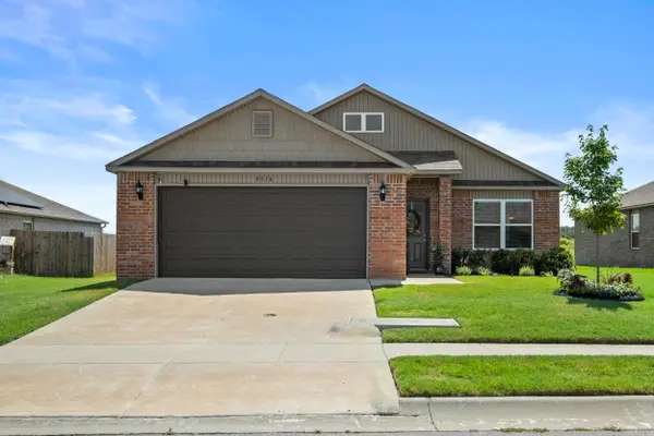 8516 Eastwood Creek Dr, North Little Rock, AR 72113