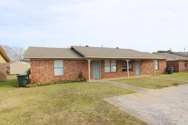 6A-6B Bradley Circle, Conway, AR 72032
