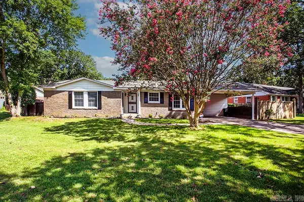 7300 Apache Road, Little Rock, AR 72205