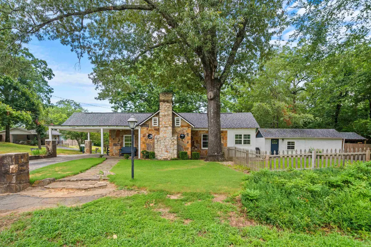 1061 Burchwood Bay Road, Hot Springs, AR 71913 - #1