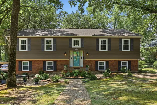 10725 Crestdale Lane, Little Rock, AR 72212