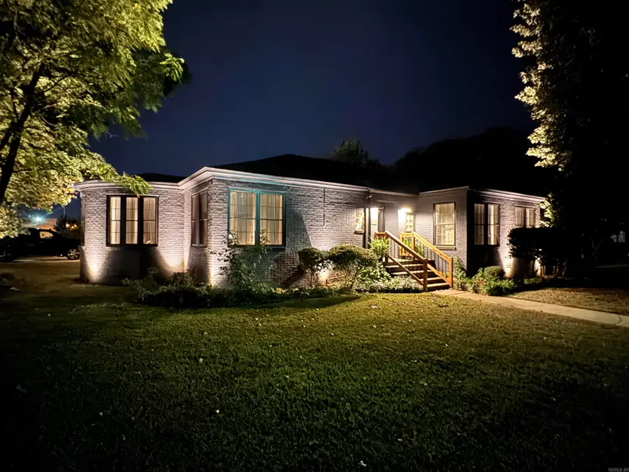 201 W 8th St, Russellville, AR 72801 - #2